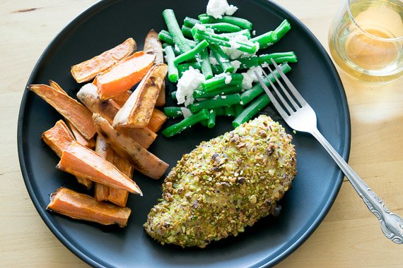 Pistachio Crusted Chicken with Sweet Potato Wedges, Green Beans & Fetta