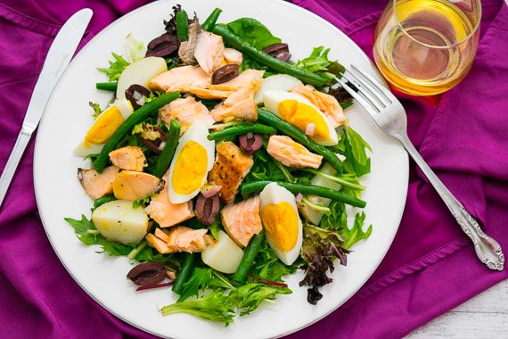 Salmon & Nicoise Salad with Lemon-Shallot Vinaigrette