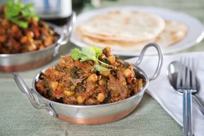 Slow Cooked Beef Curry with Chickpeas, Kale & Na'an