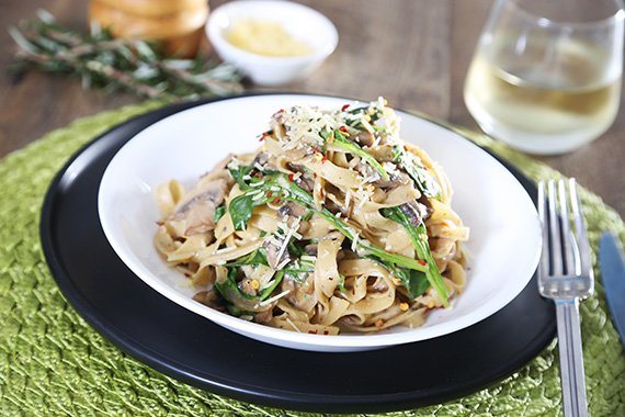 Mushroom & Spinach One Pot Pasta with Parmesan & Rosemary