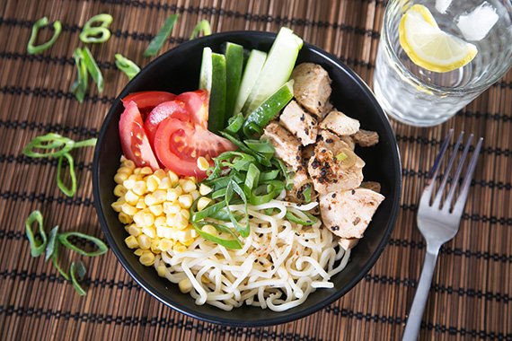 Chicken Hiyashi Chuka with Ramen Noodles, Corn & Vegetables