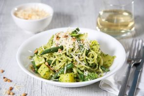 Pesto Pasta with Potato, Spinach & Green Beans Pasta alla Genovese