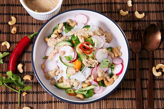 Rice Noodles with Cashew Sauce and Crunchy Veg