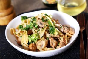 Creamy Paprika Pork with Tagliatelle, Mushroom & Broccoli