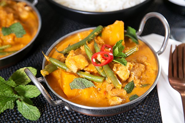 Quick & Simple Chicken and Pumpkin Curry with Rice & Green Beans
