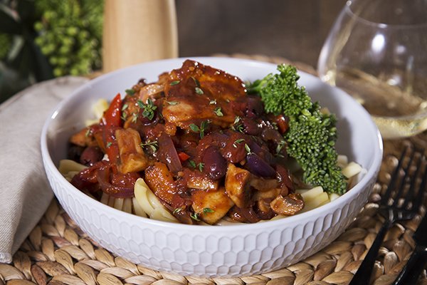 Chicken Cacciatore with Mushroom, Olives and Pasta