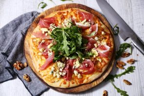 Jamon, Walnut & Rocket Pizza With Blue Cheese (optional)