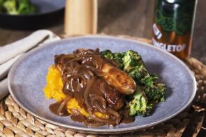 Chicken Sausages in Onion Gravy with Pumpkin Mash and Veggies