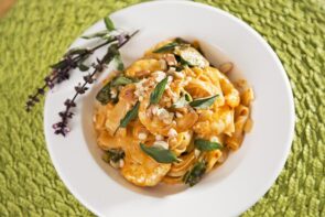 Tom Yum Prawns & Rice Noodles with Baby Choy Sum & Thai Basil