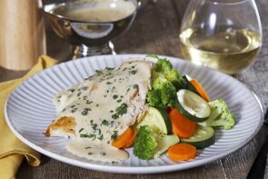 Chicken in Peppercorn Sauce with Creamy Mash and Veg