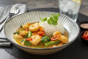 Thai Peanut Prawn Curry with Sticky Rice