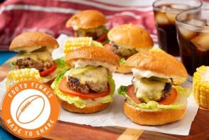 Cheeseburger Sliders with Corn on the Cob
