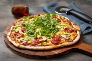 Fast Pepperoni and Mushroom Pizza with Rocket