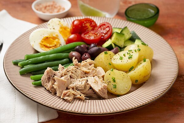 Tuna Salad Nicoise with Kalamata Olives