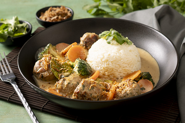 Thai Green Pork Meatball Curry With Fluffy Jasmine Rice and Crispy Fried Shallots
