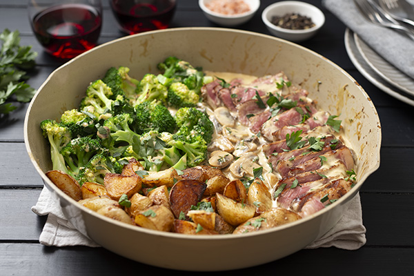 One Pan Steak Dinner in Mustard Sauce with Baby Potatoes, Mushrooms and Broccoli