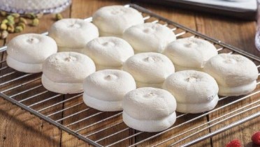 8 Each Single Serve Pavlova